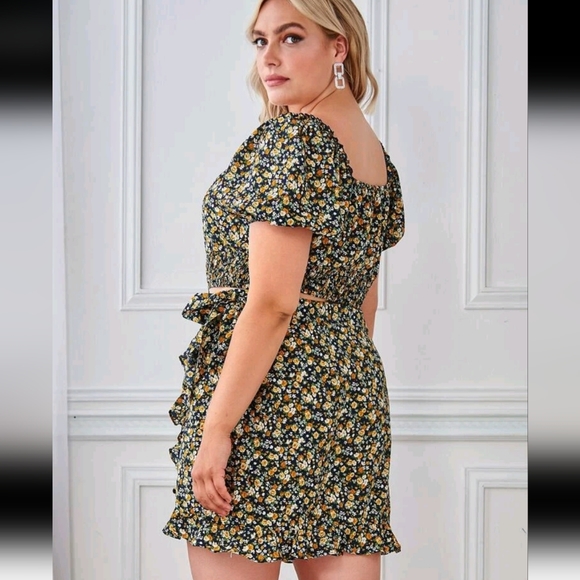 SHEIN Plus Ditsy Floral Shirred Bardot Top And Wrap Skirt Set Size 3XL WORN ONCE - Picture 3 of 6